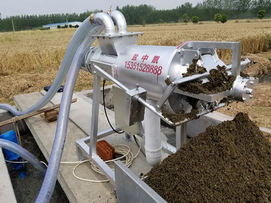 猪粪91香蕉视频APP下载机在养猪场的使用污污91香蕉视频